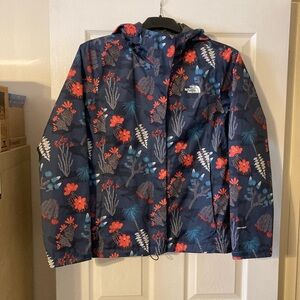 North face women’s lightweight rain jacket, M